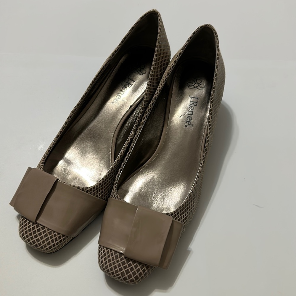 J Renee Dress Heels Size 7 1/2